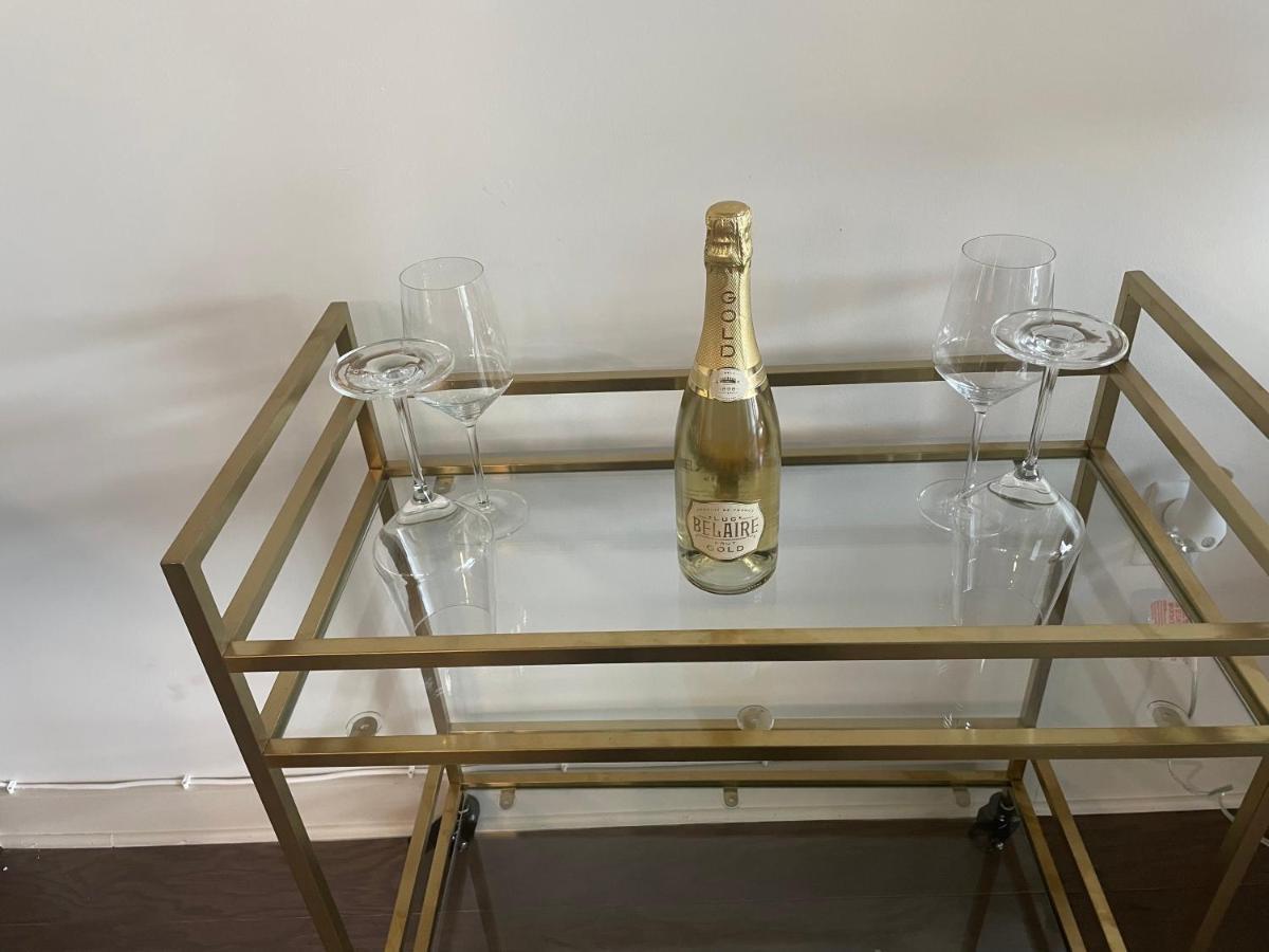 Luxurious 1Br Uptown Highrise/ Balcony With City View! Charlotte Eksteriør billede