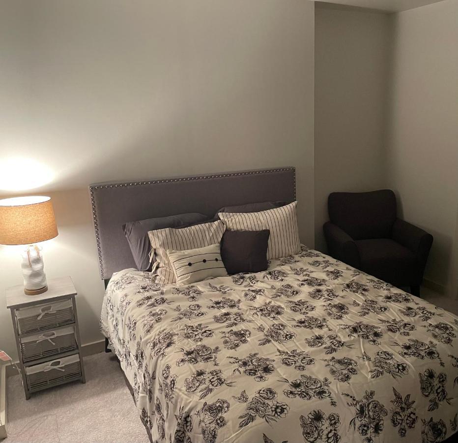 Luxurious 1Br Uptown Highrise/ Balcony With City View! Charlotte Eksteriør billede