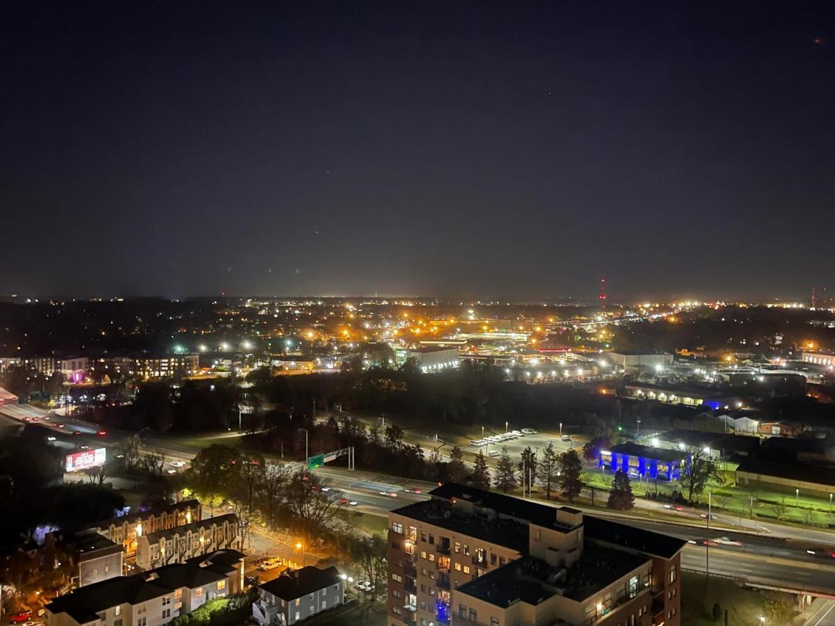 Luxurious 1Br Uptown Highrise/ Balcony With City View! Charlotte Eksteriør billede